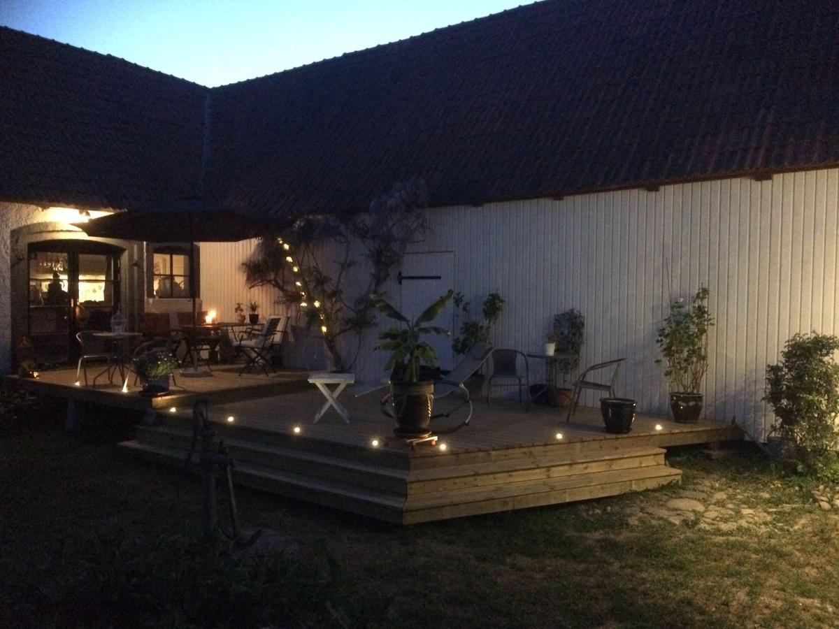 Garden Mellan Slotten Svarte Exterior foto